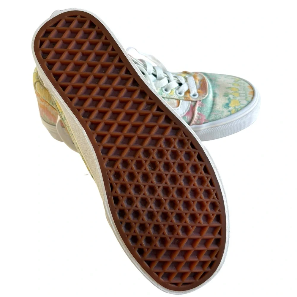VANS Ward Canvas Women's Psychedelic Tie Dye Low‎ Top Sneakers Shoes Size 7